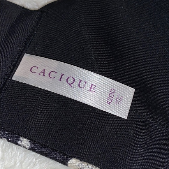 Full Coverage Bra - Picture 2 of 3